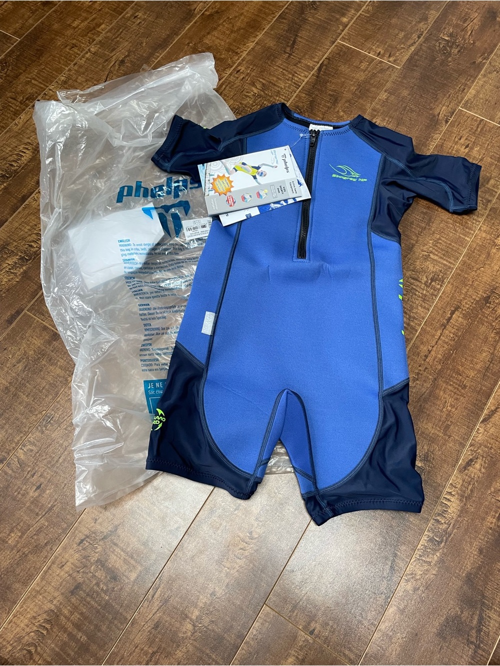 New with tags Blue Short-Sleeve Neoprene Wetsuit size 8 kids
